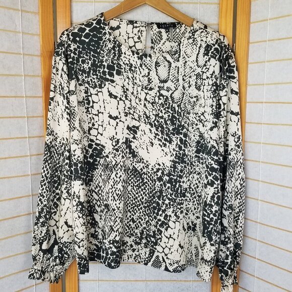 1. State Blouse Popover Reptile Print Long Sleeves Silky Black Cream Size XL NWT - Picture 1 of 10